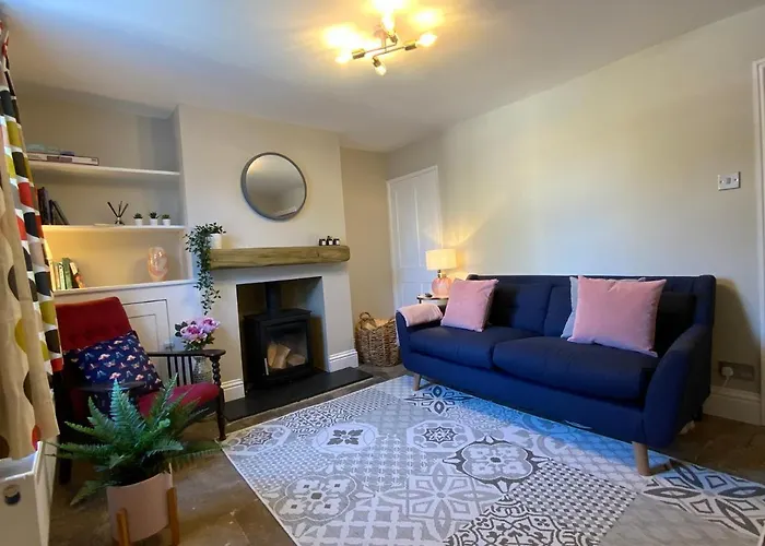 Charming Cottage Mins From Chichester City Centre