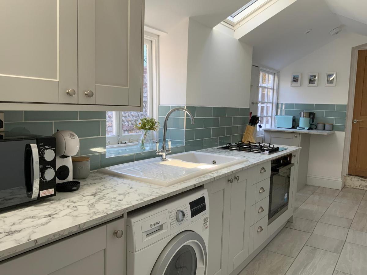 Holiday home Charming Mins From Centre